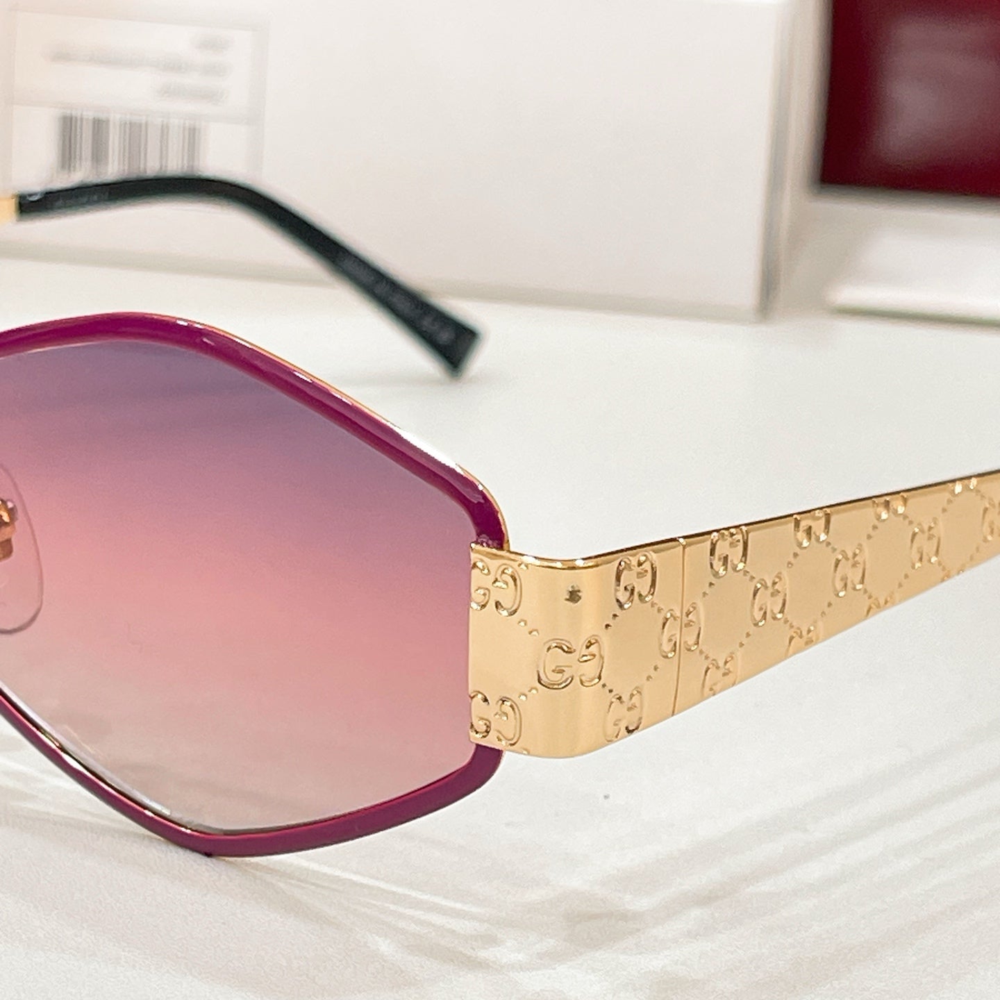 GUCCI Sunglasses-GG2032SK